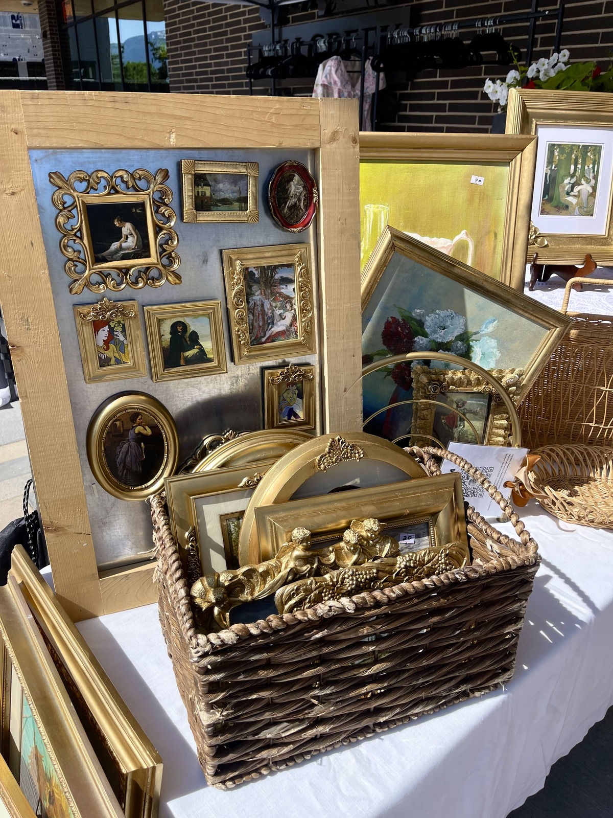 Vintage frames at The Bazaar